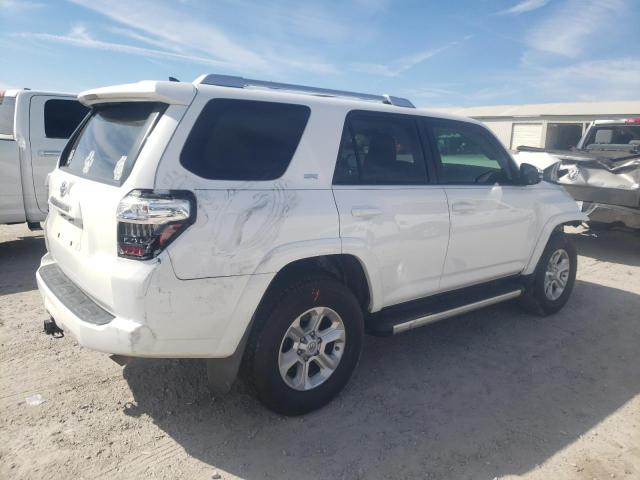 Photo 3 from auction – 2014 TOYOTA 4RUNNER SR with VIN JTEBU5JR9E5194475