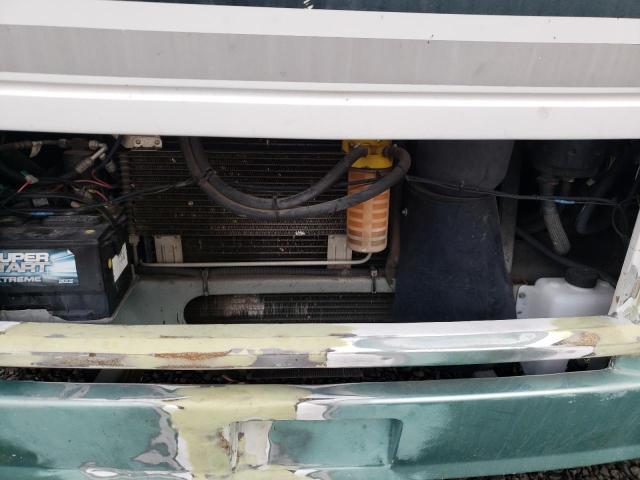 Photo 7 from auction – 2000 LAPA MOTORHOME with VIN 3FCNF53S5YJA01072