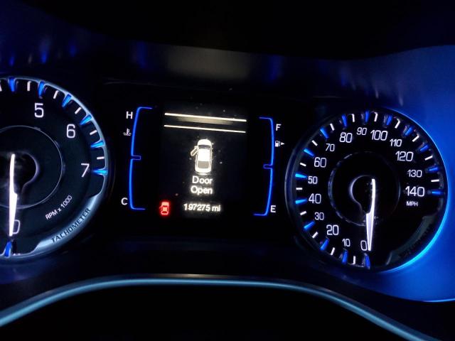 Photo 9 from auction – 2015 CHRYSLER 200 LIMITE with VIN 1C3CCCAB3FN649149