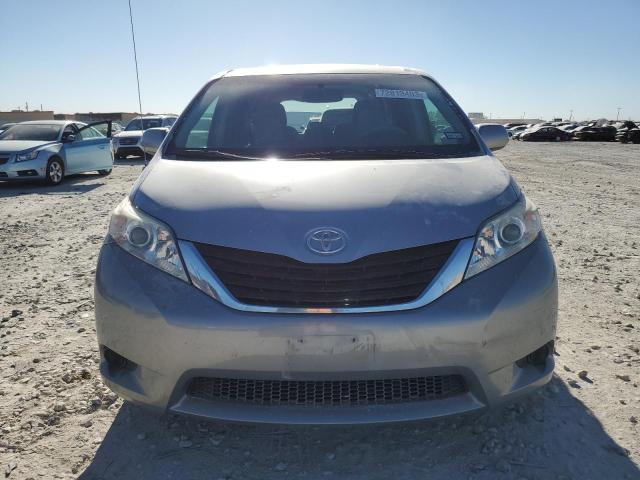 Photo 5 from auction – 2012 TOYOTA SIENNA LE with VIN 5TDKK3DC4CS206948