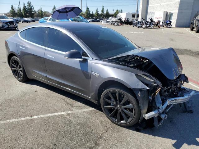 Photo 4 from auction – 2018 TESLA MODEL 3 with VIN 5YJ3E1EA5JF059604