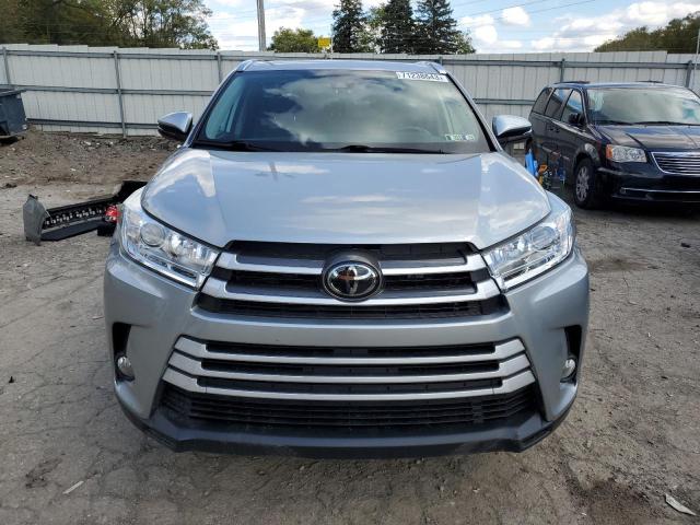 صورة رقم 5 من المزاد - 2018 TOYOTA HIGHLANDER مع VIN 5TDJZRFH3JS891962