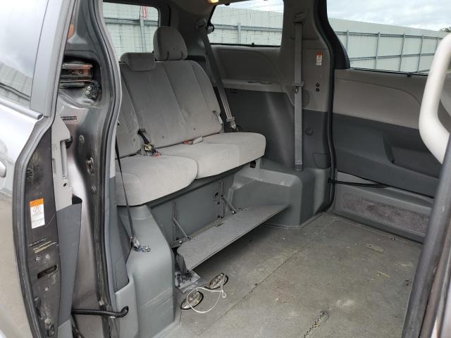 Photo 11 from auction – 2015 TOYOTA SIENNA LE with VIN 5TDKK3DC7FS660163