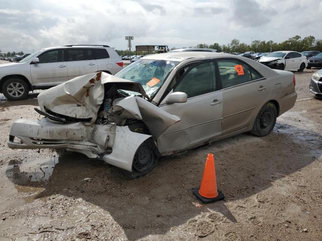 TOYOTA CAMRY LE 2004 with VIN 4T1BE30K74U898782 - Photo from auction