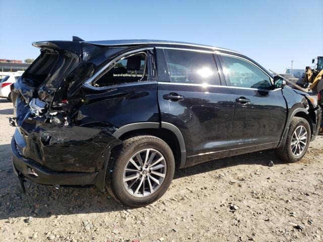 Photo 3 from auction – 2018 TOYOTA HIGHLANDER with VIN 5TDJZRFH7JS881130