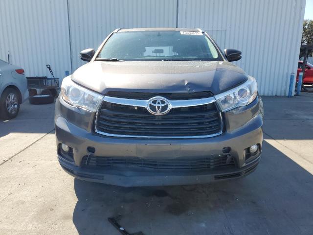 Photo 5 from auction – 2016 TOYOTA HIGHLANDER with VIN 5TDJKRFH3GS283257