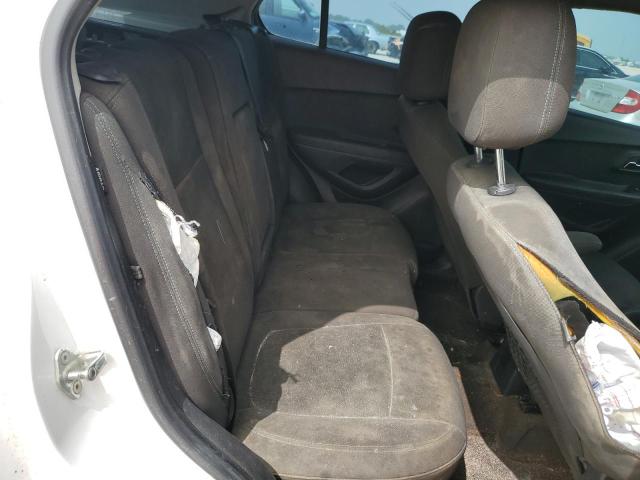 Photo 11 from auction – 2015 CHEVROLET TRAX LS with VIN KL7CJKSB1FB118489