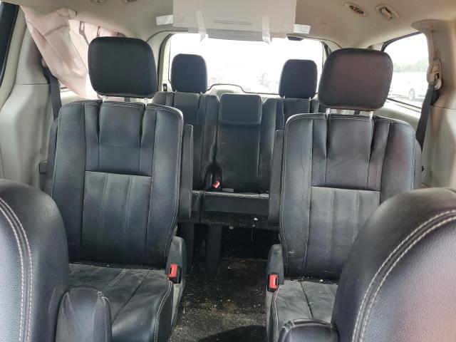 Photo 10 from auction – 2015 CHRYSLER TOWN & COU with VIN 2C4RC1BG7FR588248