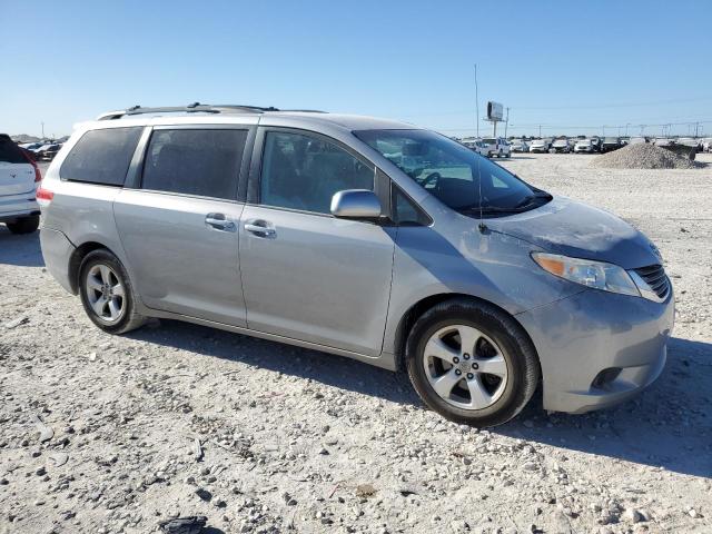 Photo 4 from auction – 2012 TOYOTA SIENNA LE with VIN 5TDKK3DC4CS206948