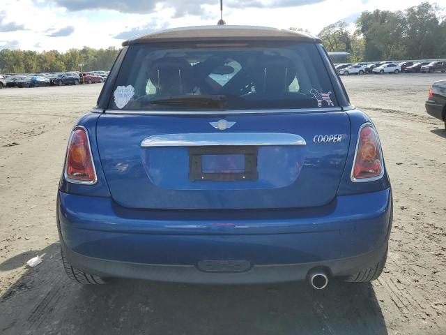 Photo 6 from auction – 2007 MINI COOPER with VIN WMWMF335X7TL68085