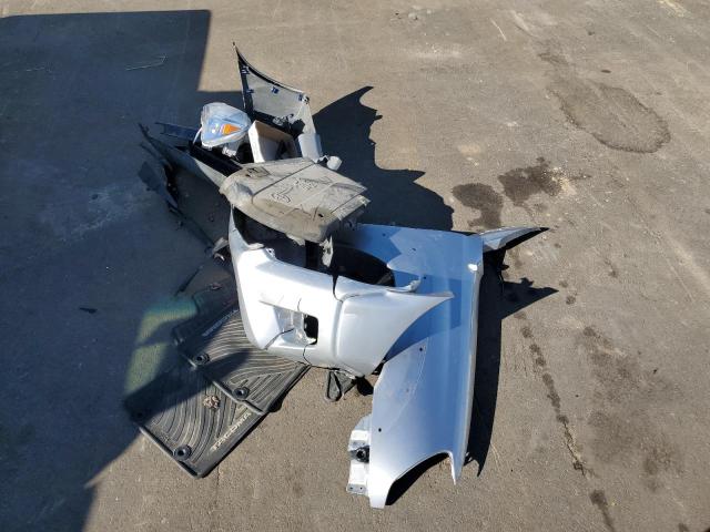 Photo 12 from auction – 2015 TOYOTA TACOMA DOU with VIN 5TFLU4EN7FX116082
