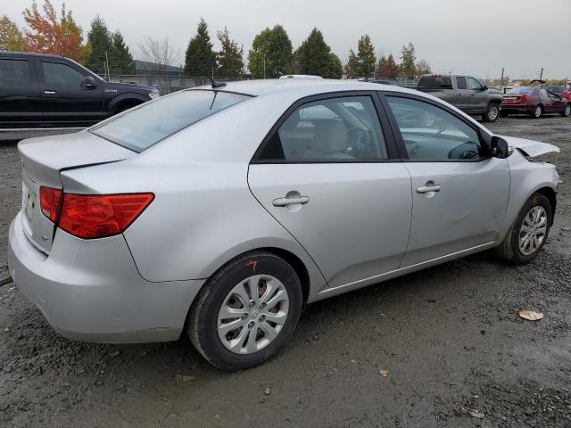 Foto 3 de la subasta – 2010 KIA FORTE EX con VIN KNAFU4A25A5111523
