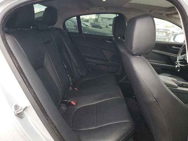 Photo 10 from auction – 2017 JAGUAR XE with VIN SAJAR4BG0HA965394