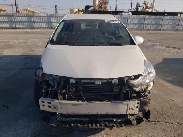 Photo 5 from auction – 2017 TOYOTA PRIUS V with VIN JTDZN3EU1HJ066486