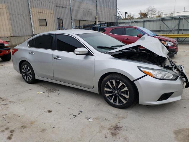 Photo 4 from auction – 2017 NISSAN ALTIMA 2.5 with VIN 1N4AL3AP5HC183579