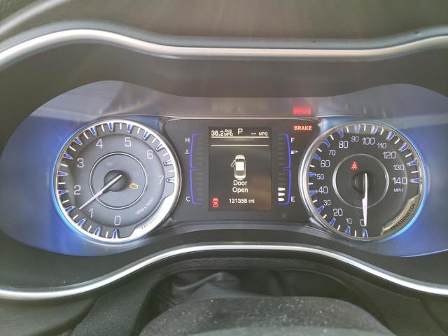 Photo 9 from auction – 2016 CHRYSLER 200 LIMITE with VIN 1C3CCCAB3GN115523