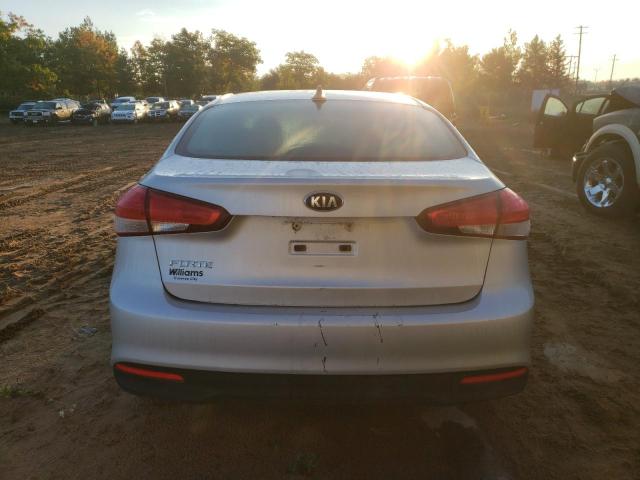 Photo 6 from auction – 2017 KIA FORTE LX with VIN 3KPFK4A72HE072747