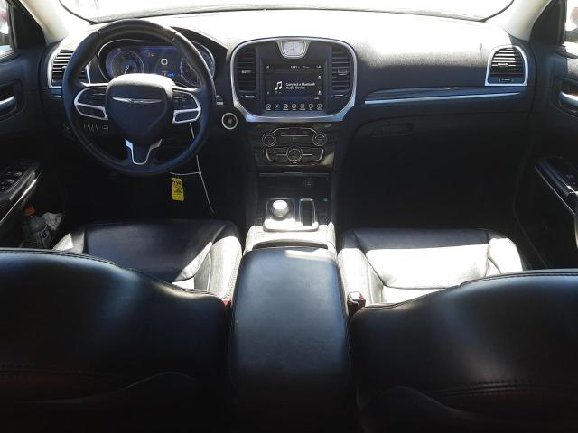 Photo 8 from auction – 2017 CHRYSLER 300 LIMITE with VIN 2C3CCAAG9HH516424