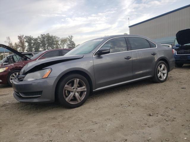 VOLKSWAGEN PASSAT S 2014 with VIN 1VWAS7A37EC032172 - Photo from auction