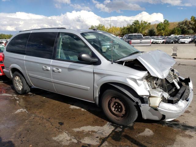Photo 4 from auction – 2005 CHRYSLER TOWN & COU with VIN 2C4GP44R65R552674