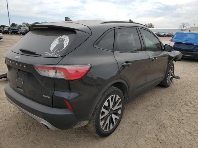 Photo 3 from auction – 2020 FORD ESCAPE SE with VIN 1FMCU9BZ5LUA63461
