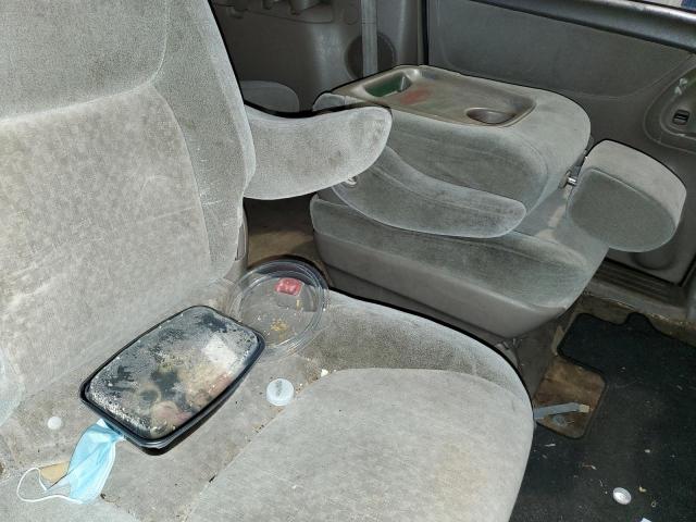 Photo 11 from auction – 2005 TOYOTA SIENNA CE with VIN 5TDZA23C55S279892