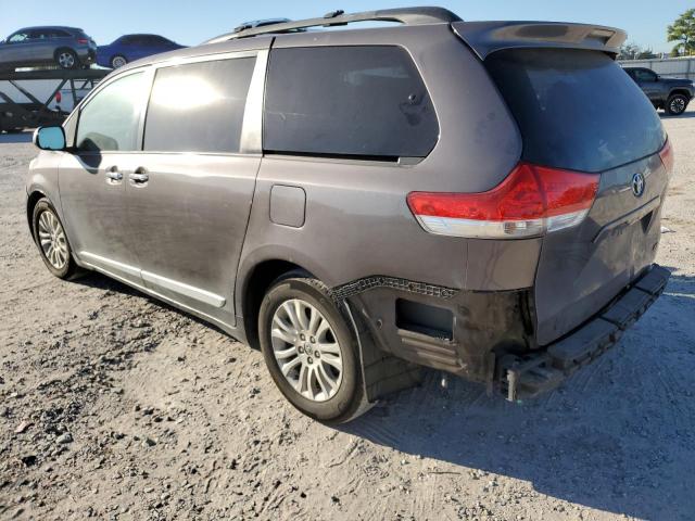 Photo 2 from auction – 2012 TOYOTA SIENNA XLE with VIN 5TDYK3DC7CS255071