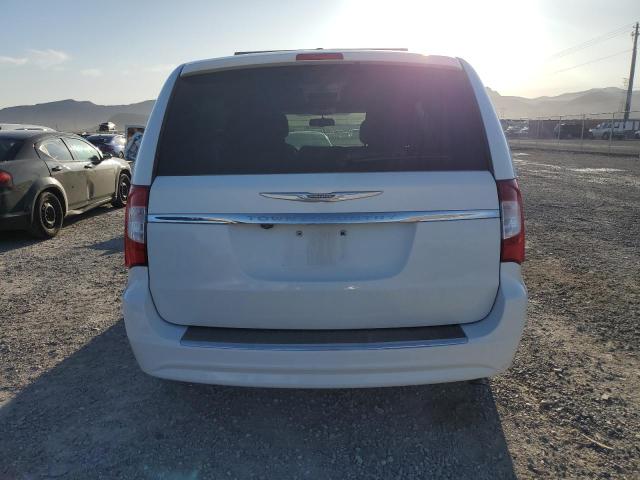 Photo 6 from auction – 2015 CHRYSLER TOWN & COU with VIN 2C4RC1BG5FR526508