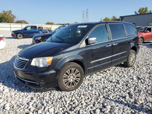 CHRYSLER TOWN & COU 2013 with VIN 2C4RC1CG6DR733923 - Photo from auction