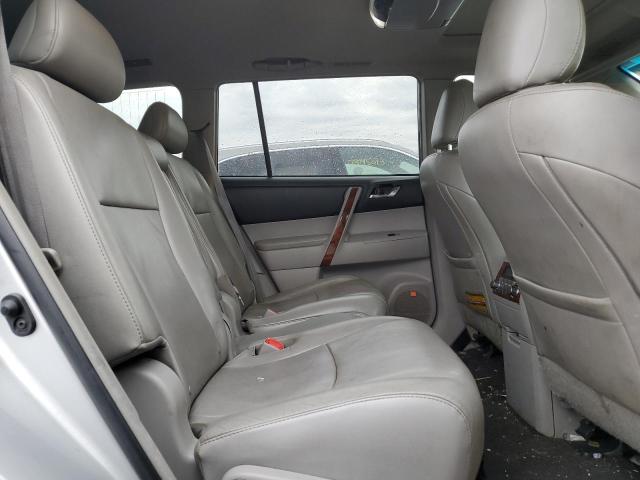 Photo 11 from auction – 2011 TOYOTA HIGHLANDER with VIN 5TDDK3EH2BS046540