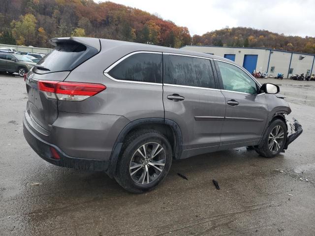 Photo 3 from auction – 2017 TOYOTA HIGHLANDER with VIN 5TDBZRFH4HS446497