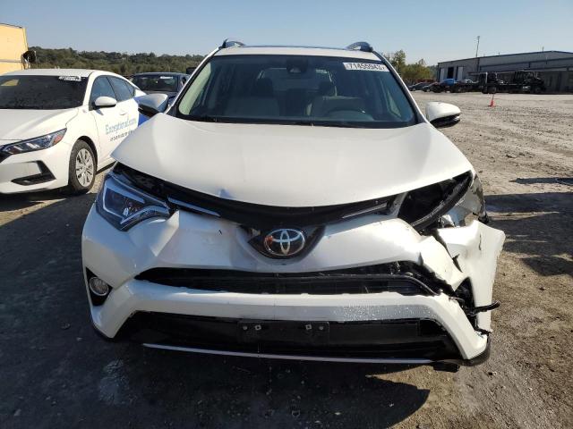 Photo 5 from auction – 2017 TOYOTA RAV4 LIMIT with VIN JTMDFREV1HD217652