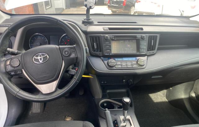 Photo 9 from auction – 2016 TOYOTA RAV4 XLE with VIN 2T3RFREV1GW459557