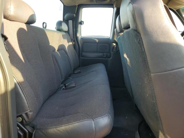 Photo 10 from auction – 2002 CHEVROLET SILVERADO with VIN 2GCEC19VX21152439