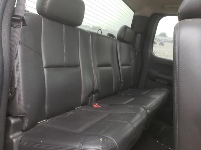 Photo 10 from auction – 2013 CHEVROLET SILVERADO with VIN 1GCRKSE72DZ102002