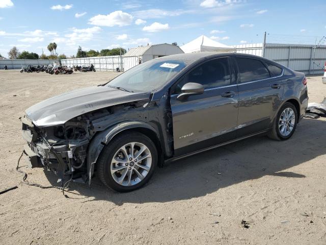 FORD FUSION SE 2019 with VIN 3FA6P0LU1KR115235 - Photo from auction