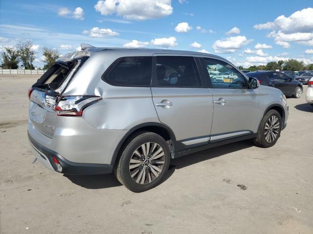 Photo 3 from auction – 2019 MITSUBISHI OUTLANDER with VIN JA4AD3A35KZ020403