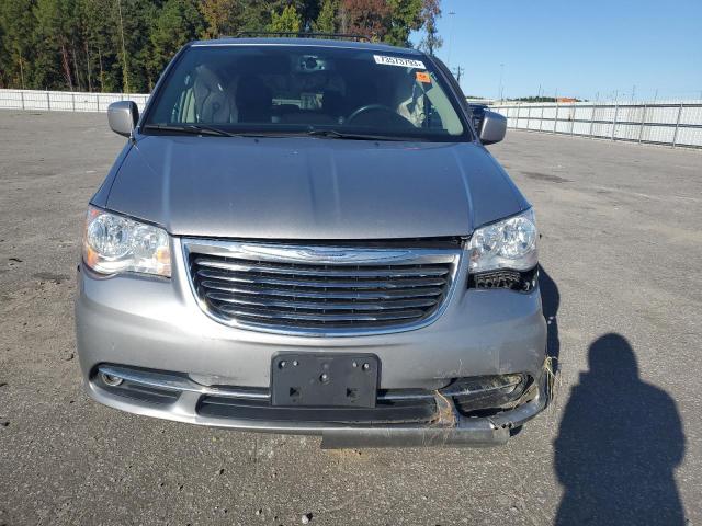 Photo 5 from auction – 2016 CHRYSLER TOWN & COU with VIN 2C4RC1BG3GR149274