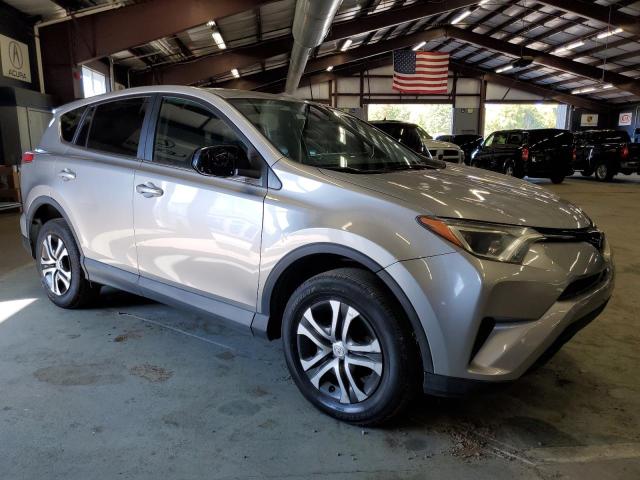 Photo 4 from auction – 2018 TOYOTA RAV4 LE with VIN 2T3BFREV3JW777043
