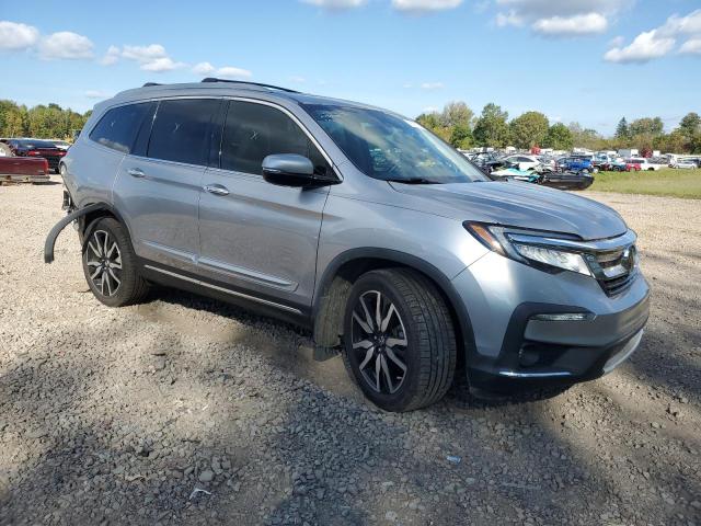 Photo 4 from auction – 2019 HONDA PILOT TOUR with VIN 5FNYF5H65KB044376