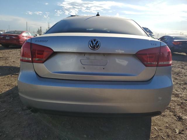 Photo 6 from auction – 2015 VOLKSWAGEN PASSAT S with VIN 1VWAT7A35FC013022