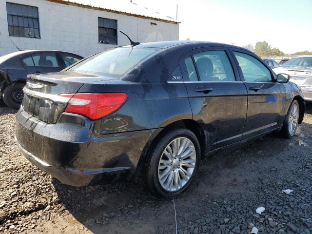 Photo 3 from auction – 2013 CHRYSLER 200 LX with VIN 1C3CCBABXDN671821