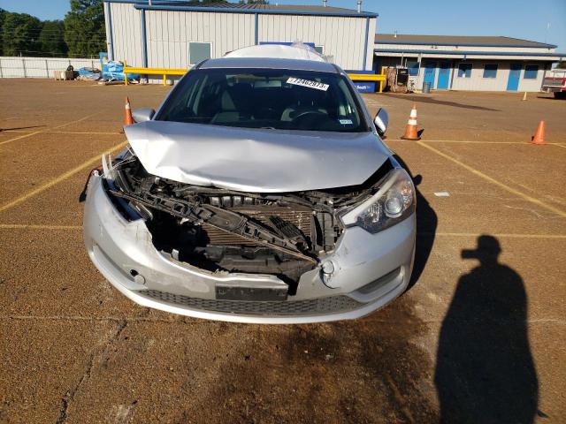 Photo 5 from auction – 2016 KIA FORTE LX with VIN KNAFK4A64G5540699