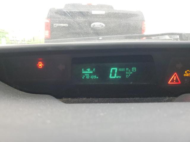 Photo 9 from auction – 2005 TOYOTA PRIUS with VIN JTDKB20U253070980