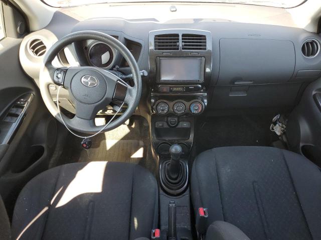 Photo 8 from auction – 2008 TOYOTA SCION XD with VIN JTKKU10418J021881
