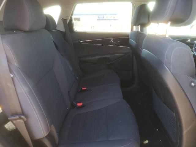 Photo 11 from auction – 2016 KIA SORENTO LX with VIN 5XYPG4A36GG128533