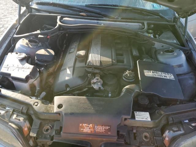 Photo 11 from auction – 2004 BMW 325 XI with VIN WBAEU33474PF61478