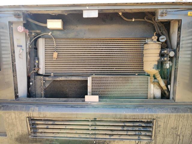 Photo 7 from auction – 2004 HOLI RAMBLER with VIN 1RF51346141030443
