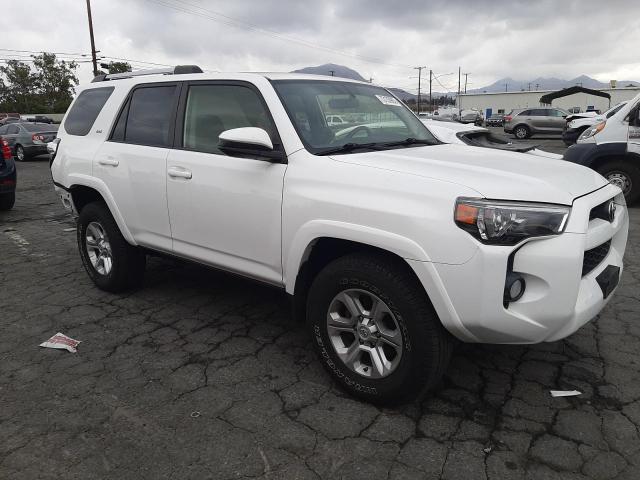 Photo 4 from auction – 2019 TOYOTA 4RUNNER SR with VIN JTEZU5JR2K5193002