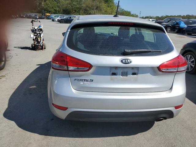 Zdjęcie 6 z aukcji – 2016 KIA FORTE LX z VIN KNAFK5A89G5582485